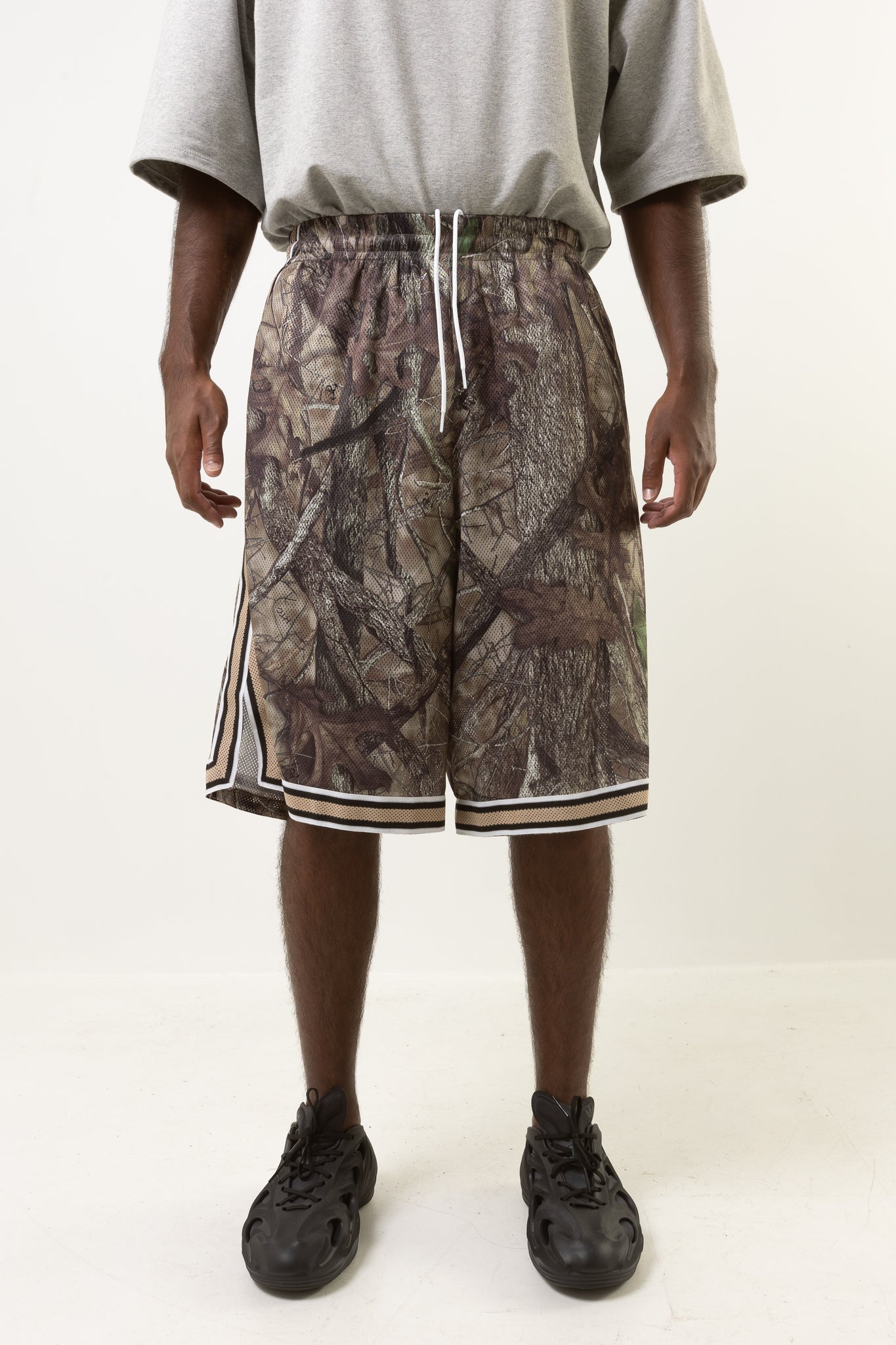 GROUNDED BASKETBALL SHORTS