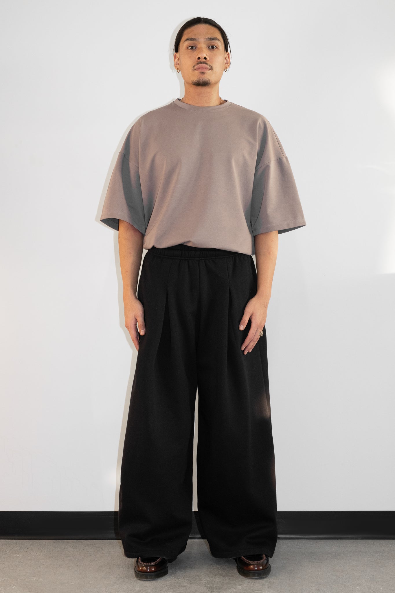 ESSENCE T-SHIRT