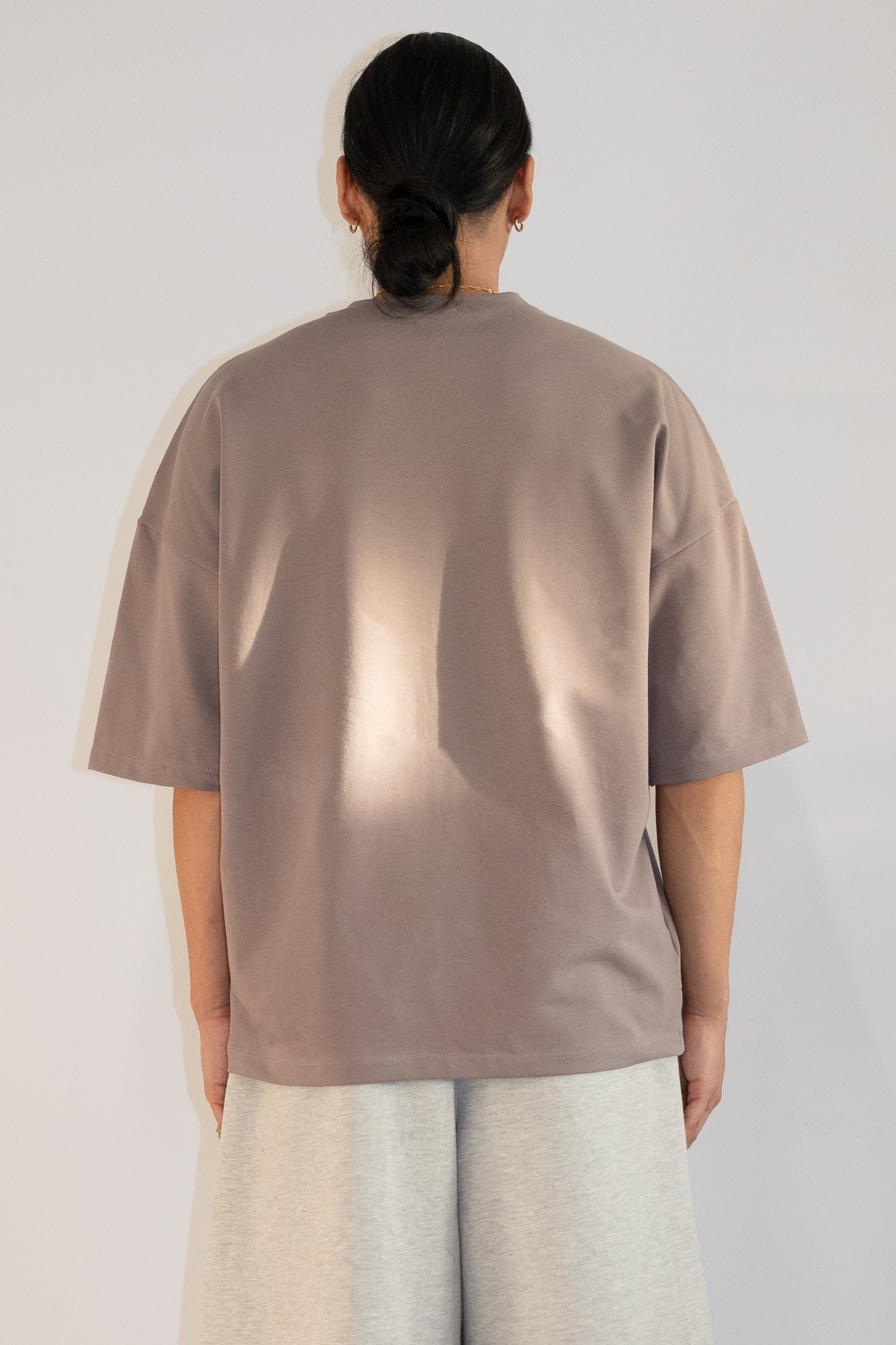 ESSENCE T-SHIRT