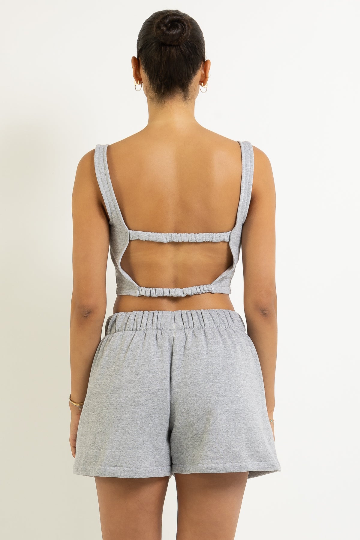 HECATE CROPPED SWEATSHORT