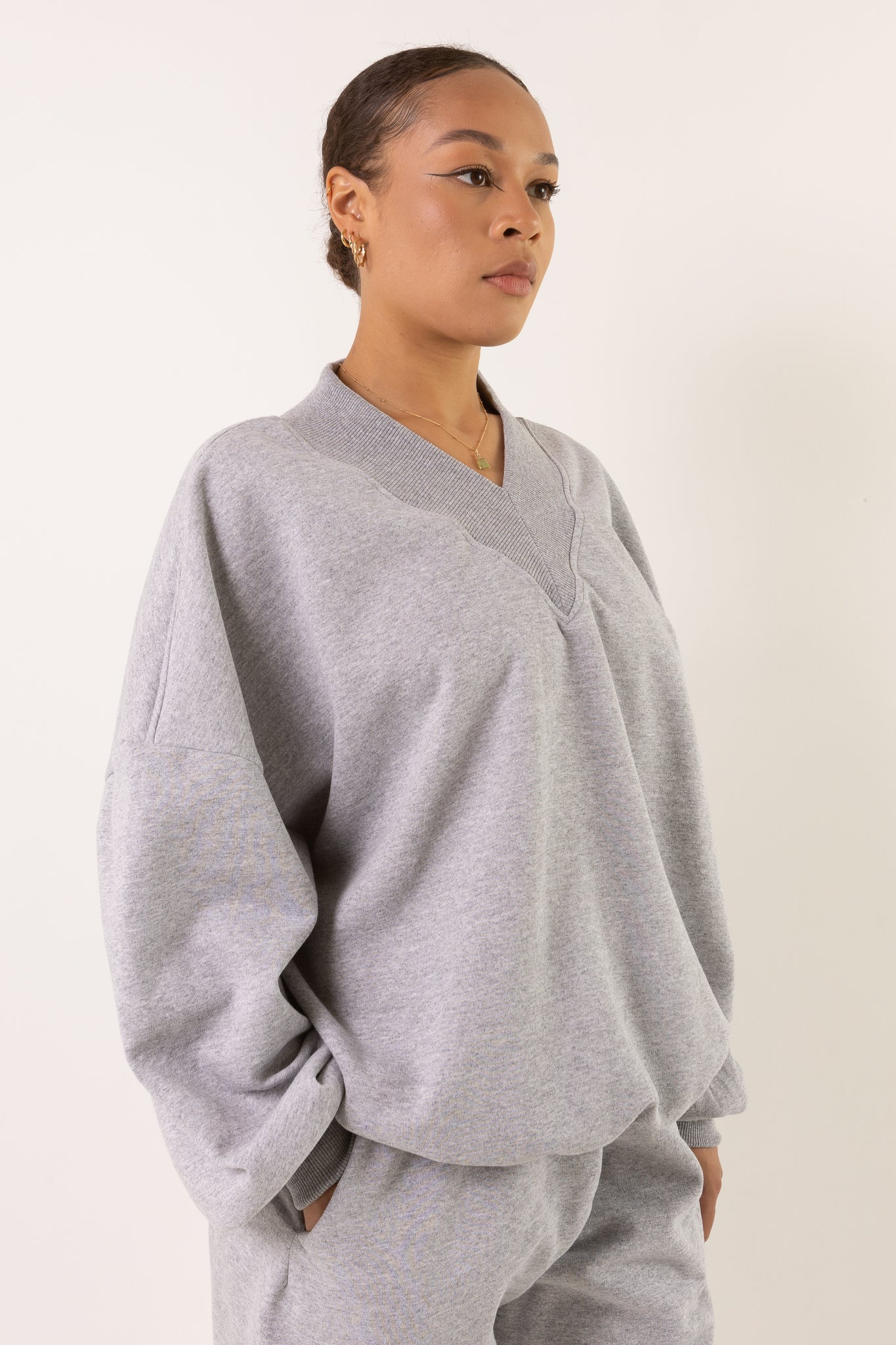 ELEVATE V-NECK SWEATSHIRT - MERCY HOUSE