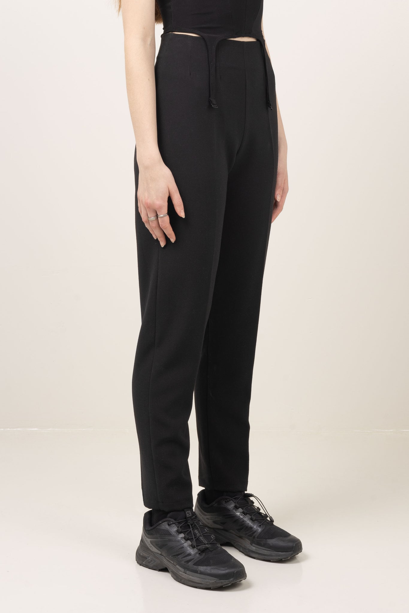High waisted slim fit cigarette pants made with soft and stretchy knit and invisible zip closure at side seam
