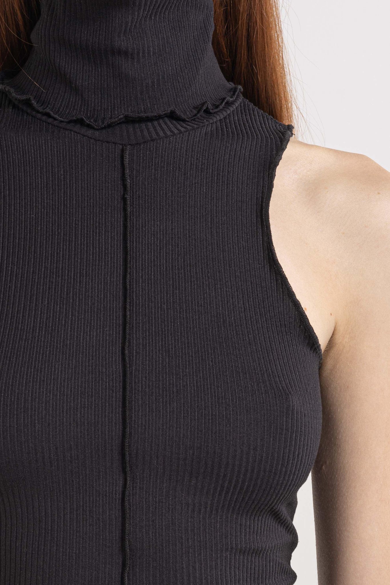 MOON TURTLENECK TANK